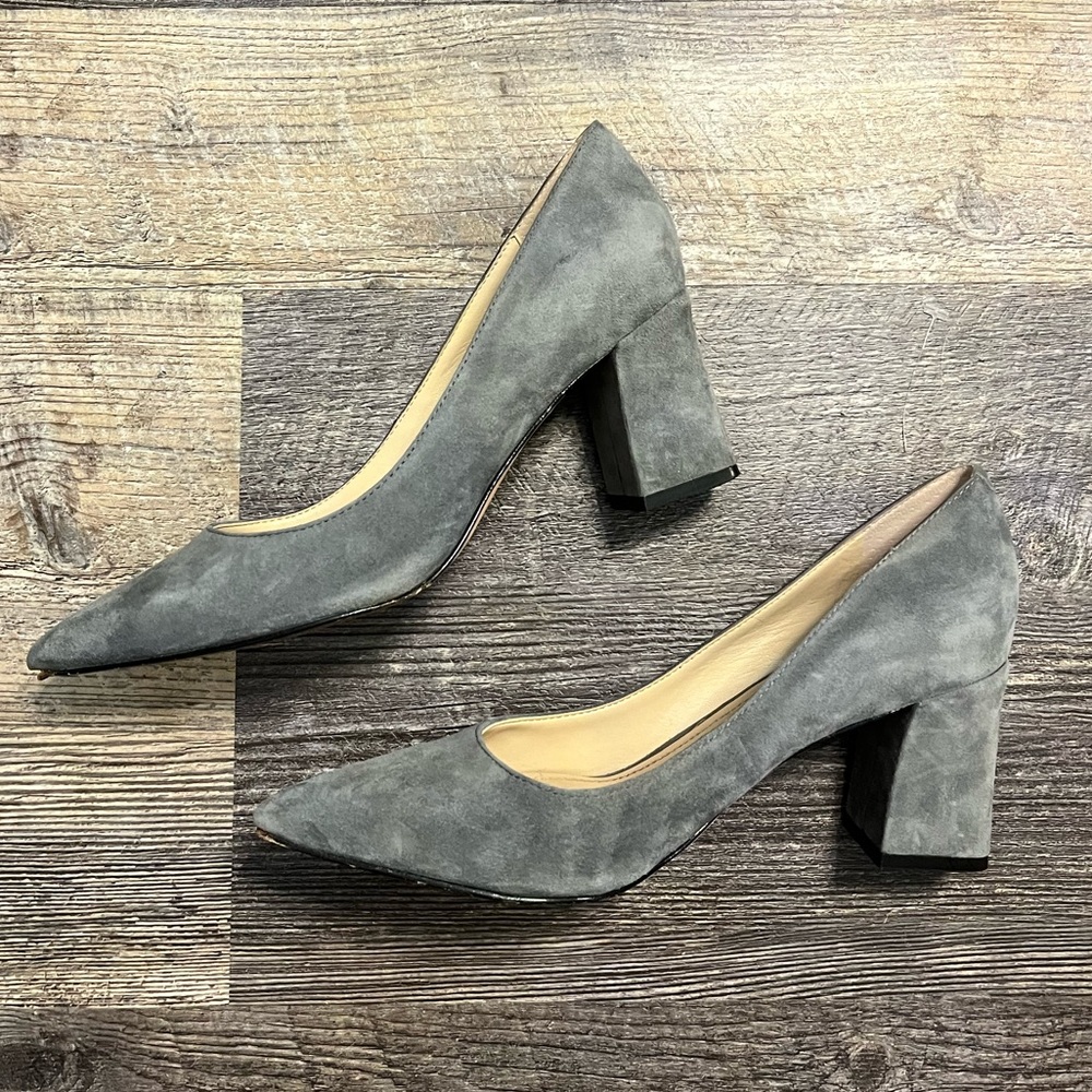 Marc Fisher Zala Dark Gray Suede Block Heel 6.5